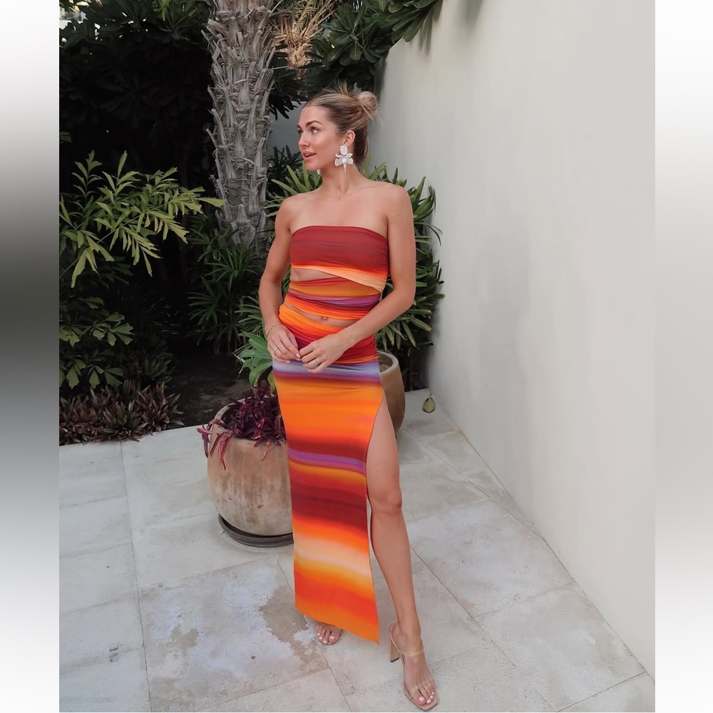 White Fox Boutique Strapless Orange Red Gradient Skirt Set